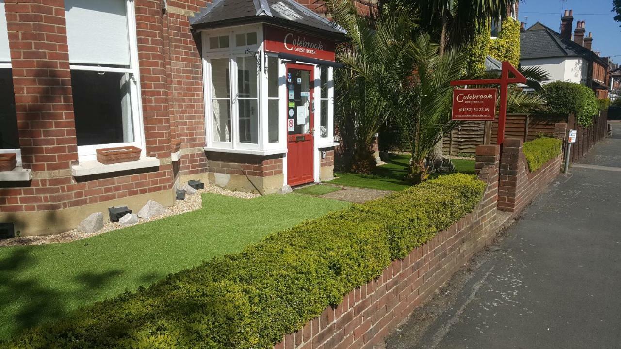 Colebrook Guest House Farnborough  Kültér fotó
