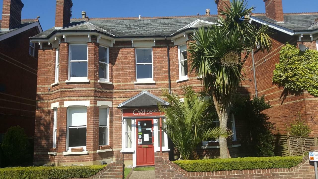 Colebrook Guest House Farnborough  Kültér fotó